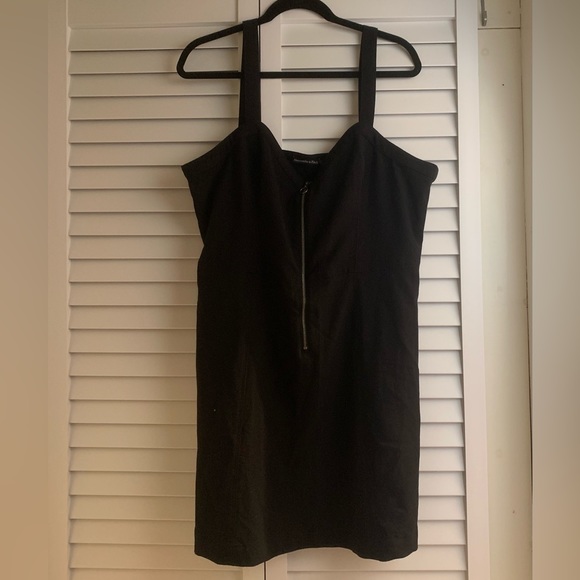 NWT Abercrombie & Fitch dress - Picture 3 of 9